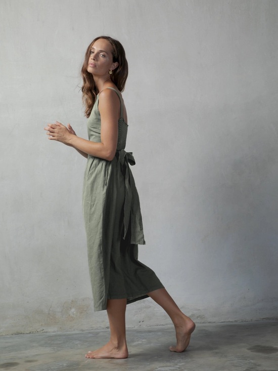 Luxmii Dresses & Skirts - Luxmii Farfalla Midi Dress Khaki Sz M
